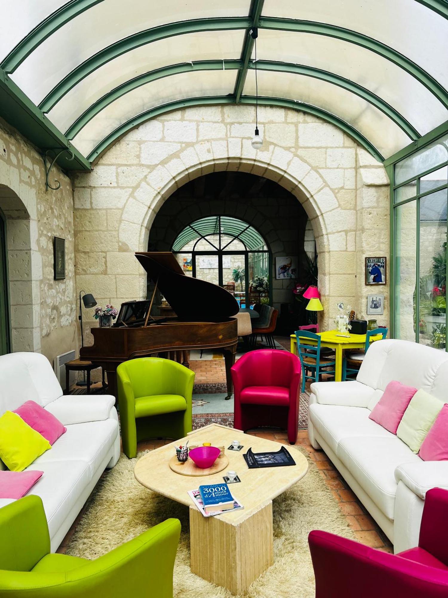 Allonnes  Chateau De La Thibaudiere - Chambre Du Tonneau מראה חיצוני תמונה