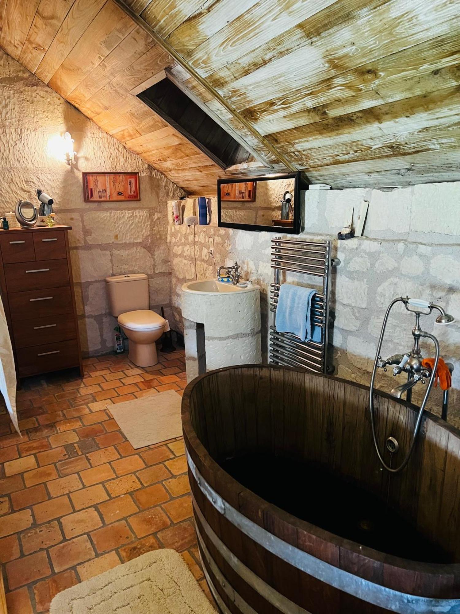 Allonnes  Chateau De La Thibaudiere - Chambre Du Tonneau מראה חיצוני תמונה